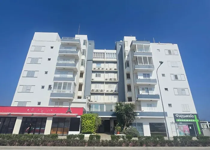 Lazuli Beachfront Sea View Ap 34 Lárnaka