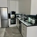 Lazuli Beachfront Sea View Ap 34 * لارنكا