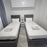 شقة Lazuli Beachfront Sea View Ap 34