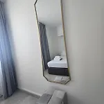 Lazuli Beachfront Sea View Ap 34 لارنكا