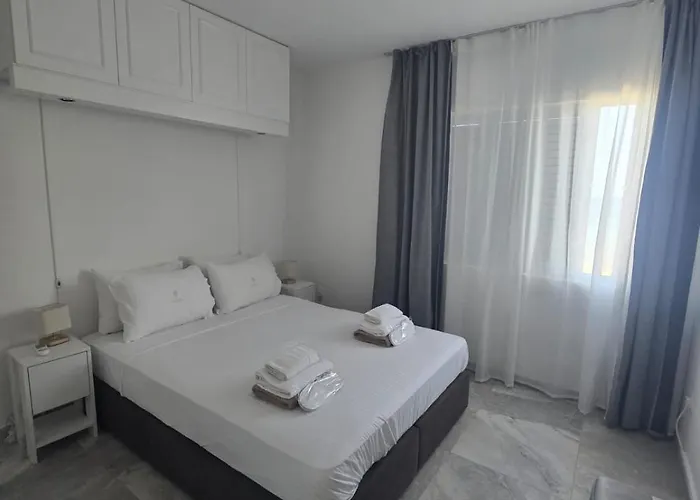 Lazuli Beachfront Sea View Ap 34 Larnaca