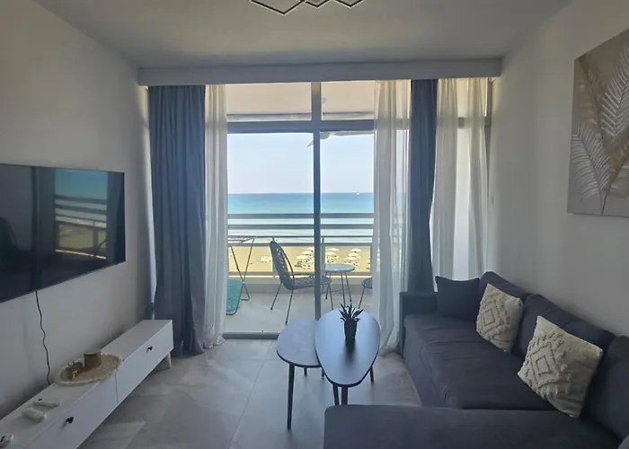 Apartmán Lazuli Beachfront Sea View Ap 34