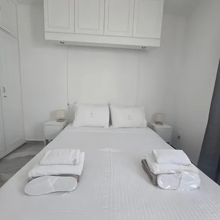 Lazuli Beachfront Sea View Ap 34 * Lárnaca