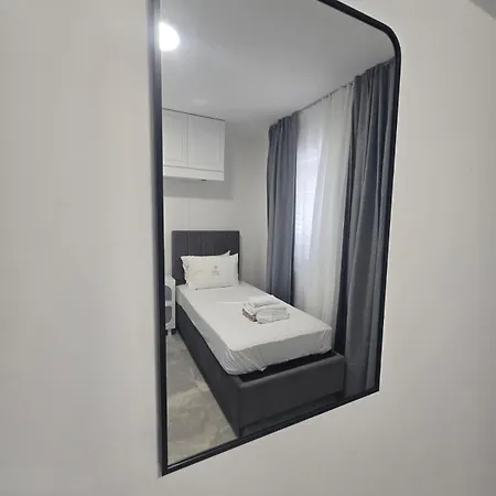 דירה Lazuli Beachfront Sea View Ap 34 *